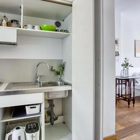 Altido Charming Flat Near Centre *