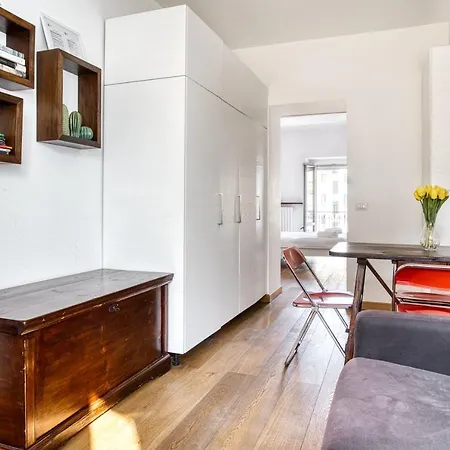 Altido Charming Flat Near Centre Apartment Milan